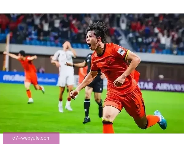 王钰栋晒舞庆祝内马尔点赞太棒了